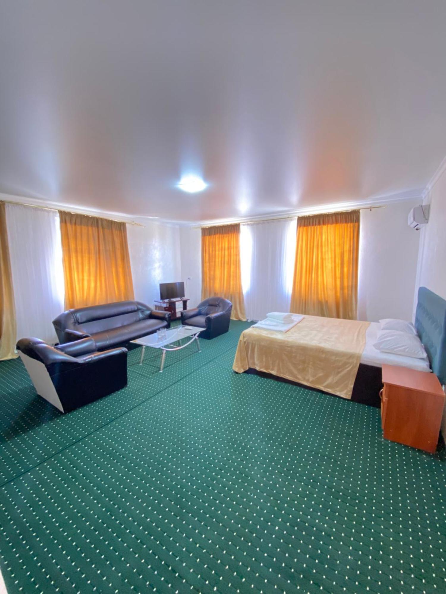 Vista 1 Hotel Turkistan Ngoại thất bức ảnh
